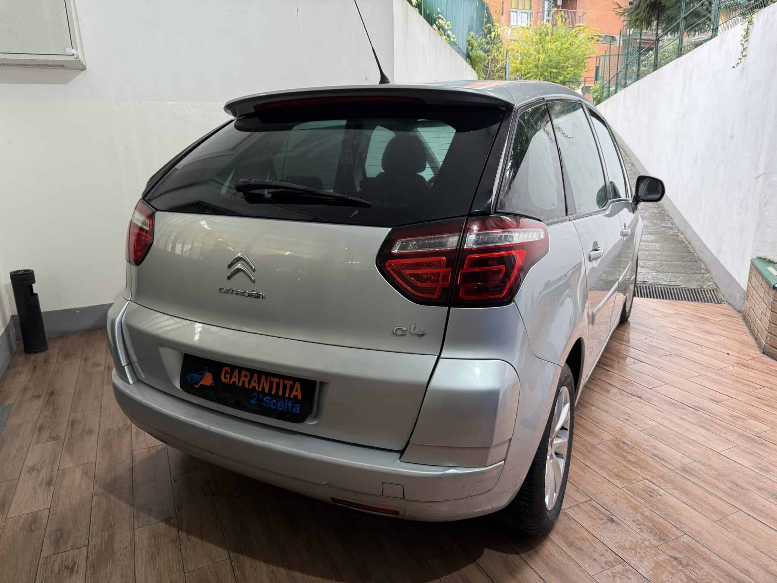 8 citroen c4 picasso 2012 diesel 5 posti