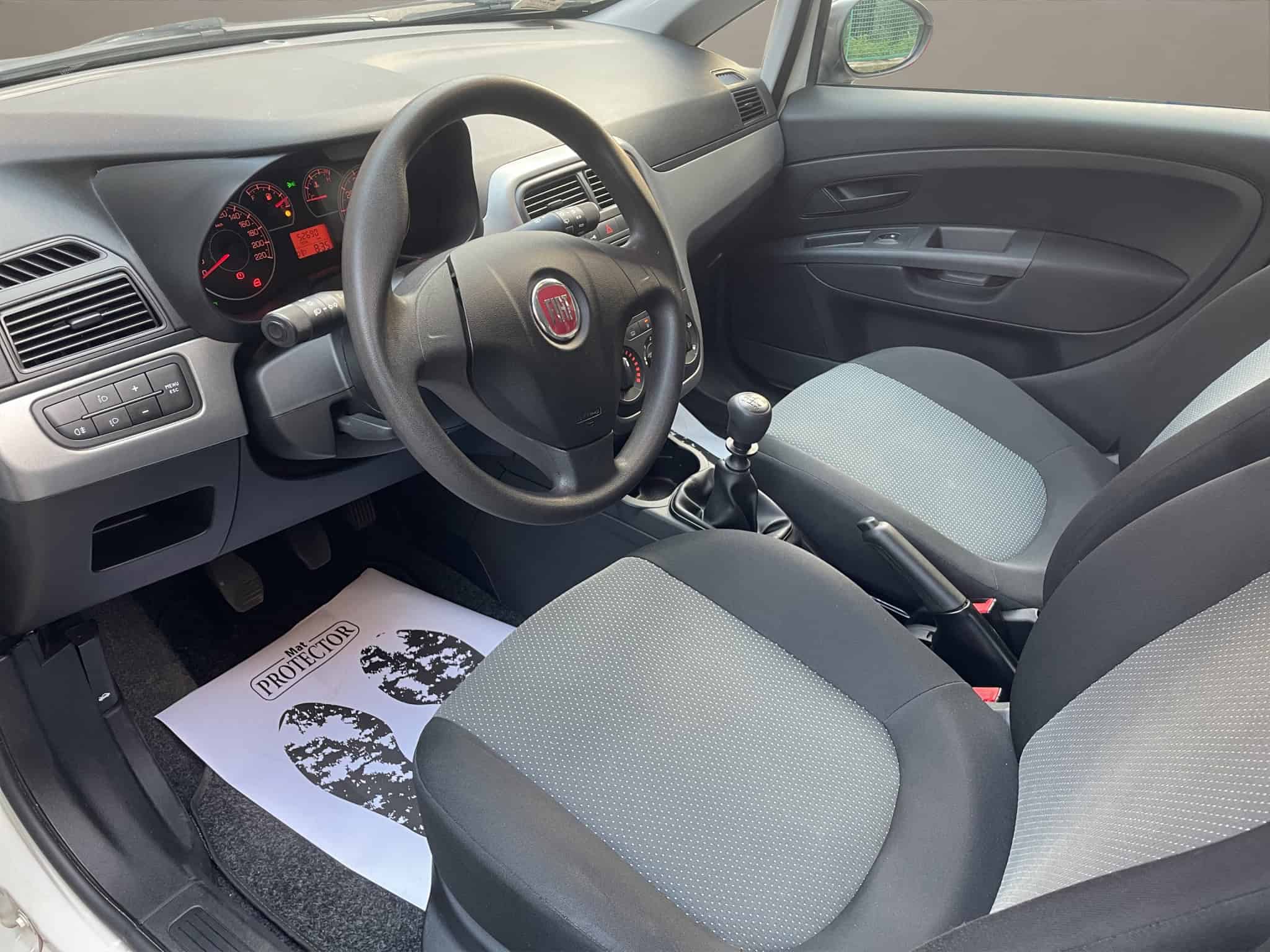 10 fiat punto 2013 benzina unico proprietario neopatentati