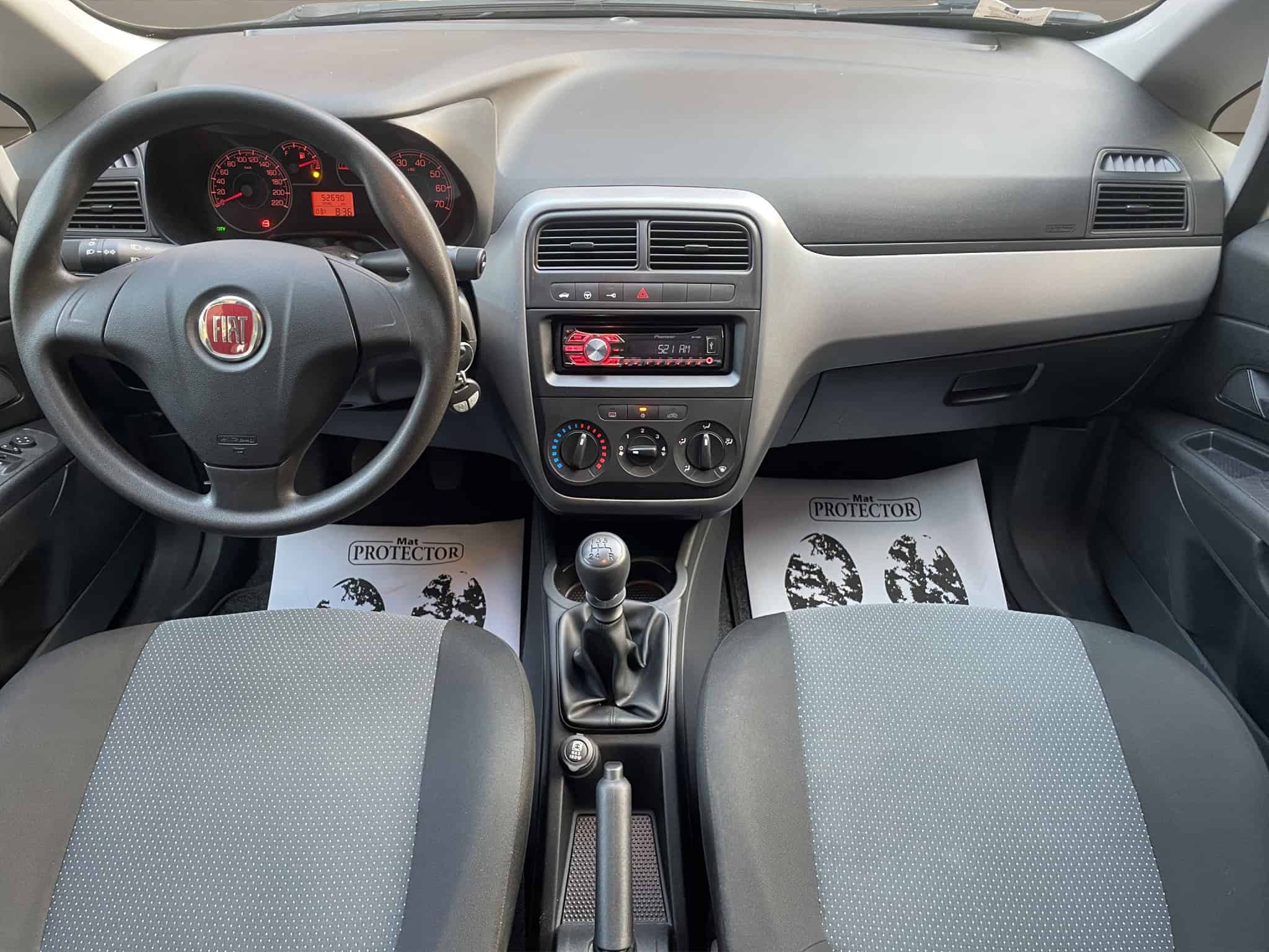 23 fiat punto 2013 benzina unico proprietario neopatentati accessori