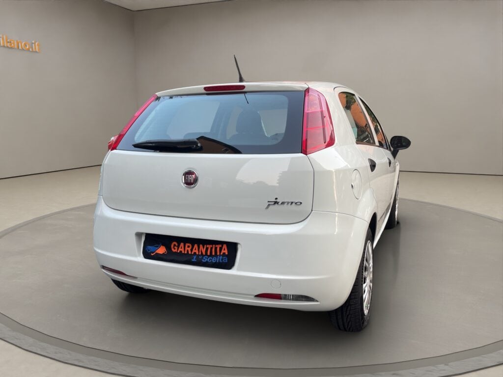 6 fiat punto 2013 benzina unico proprietario neopatentati