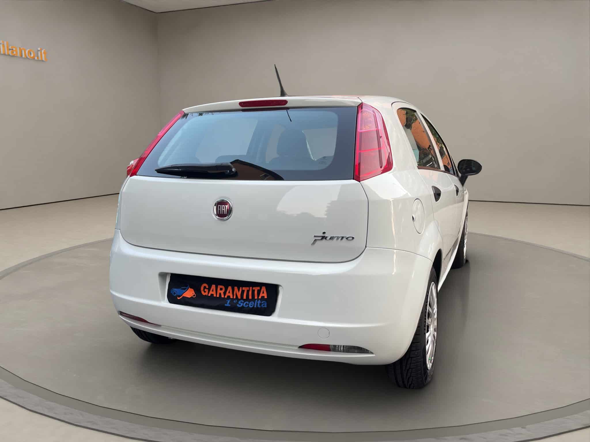 6 fiat punto 2013 benzina unico proprietario neopatentati