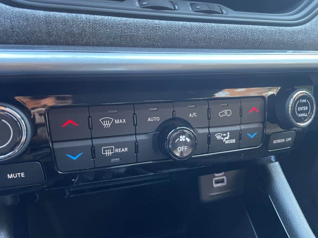 18 jeep compass 2022 benzina manuale accessori