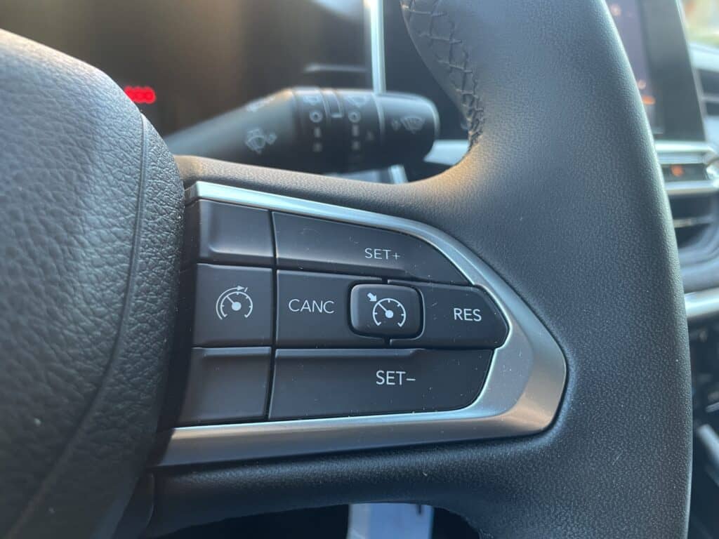 22 jeep compass 2022 benzina manuale accessori