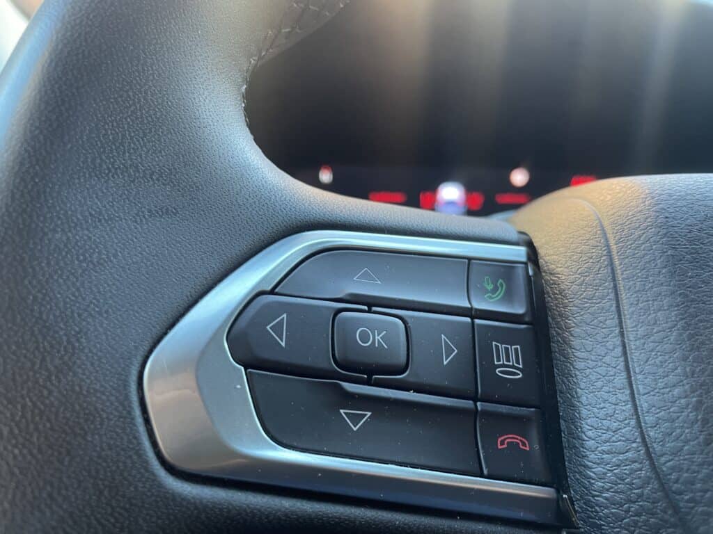 24 jeep compass 2022 benzina manuale accessori