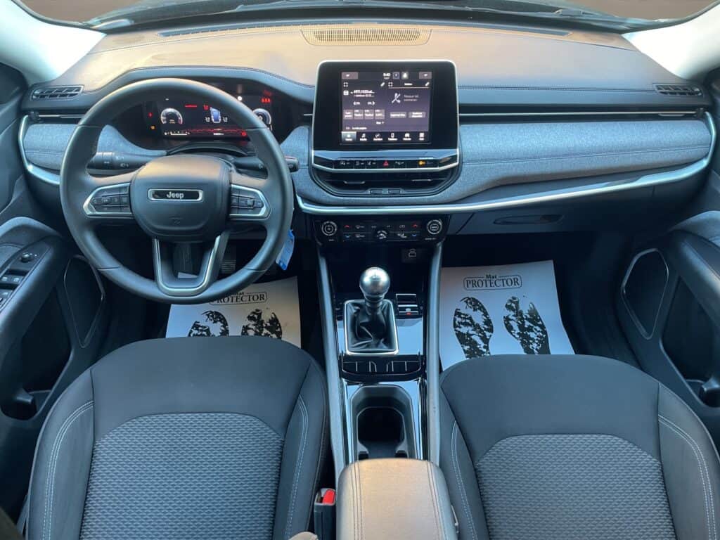 9 jeep compass 2022 benzina manuale