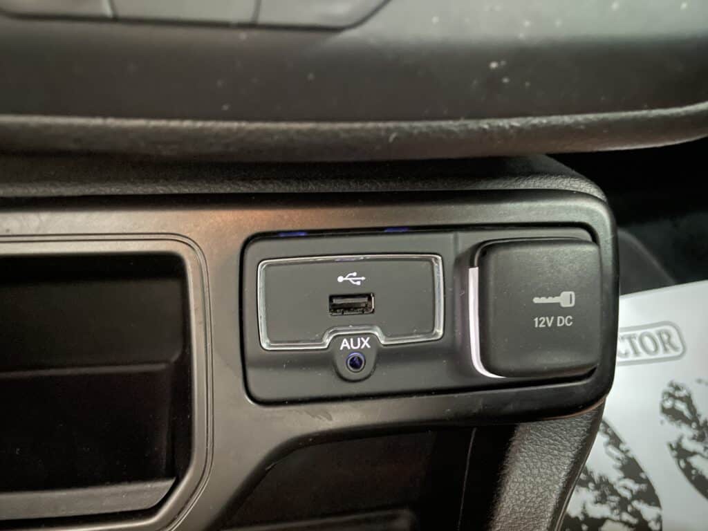 17 Jeep renegade 2020 benzina 40000km unico proprietario accessori
