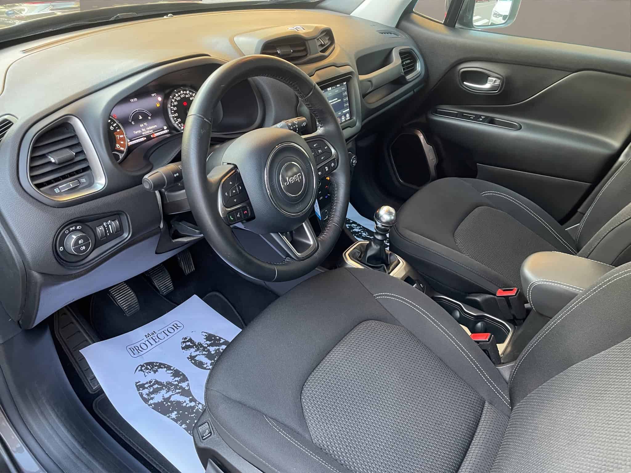 9 Jeep renegade 2020 benzina 40000km unico proprietario