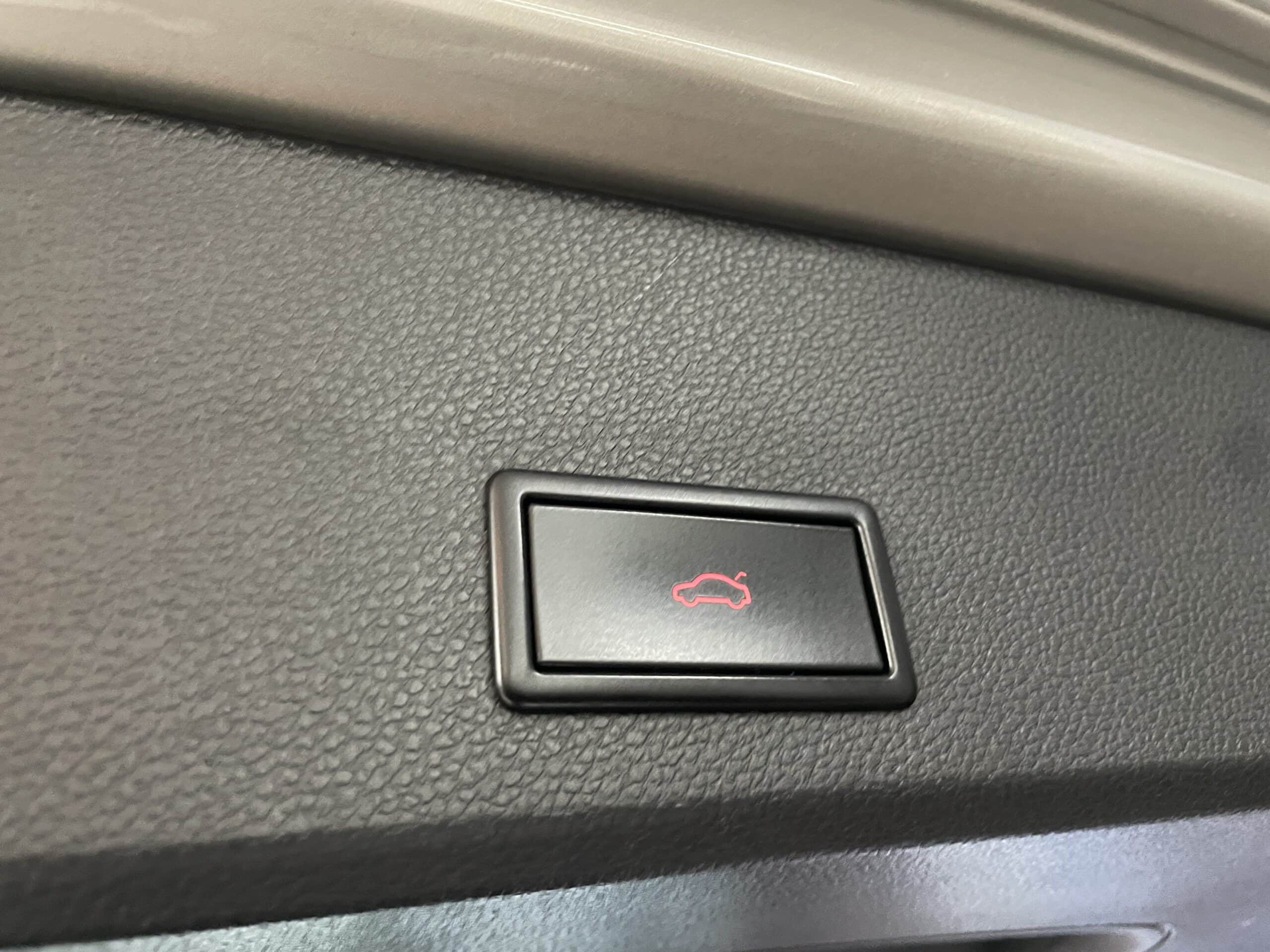 25 Seat ateca 2017 benzina unico proprietario accessori