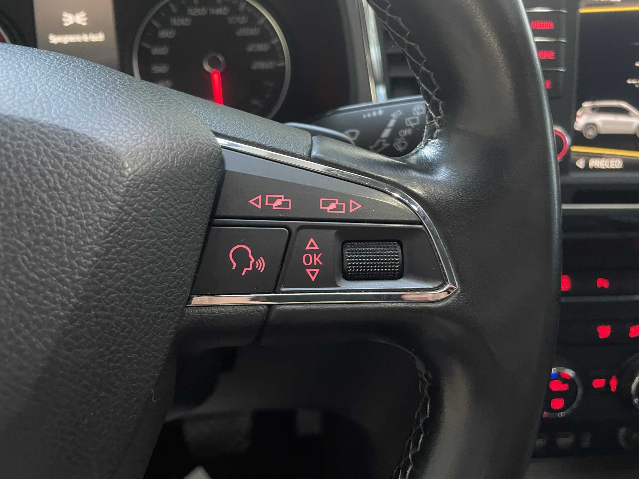 30 Seat ateca 2017 benzina unico proprietario accessori