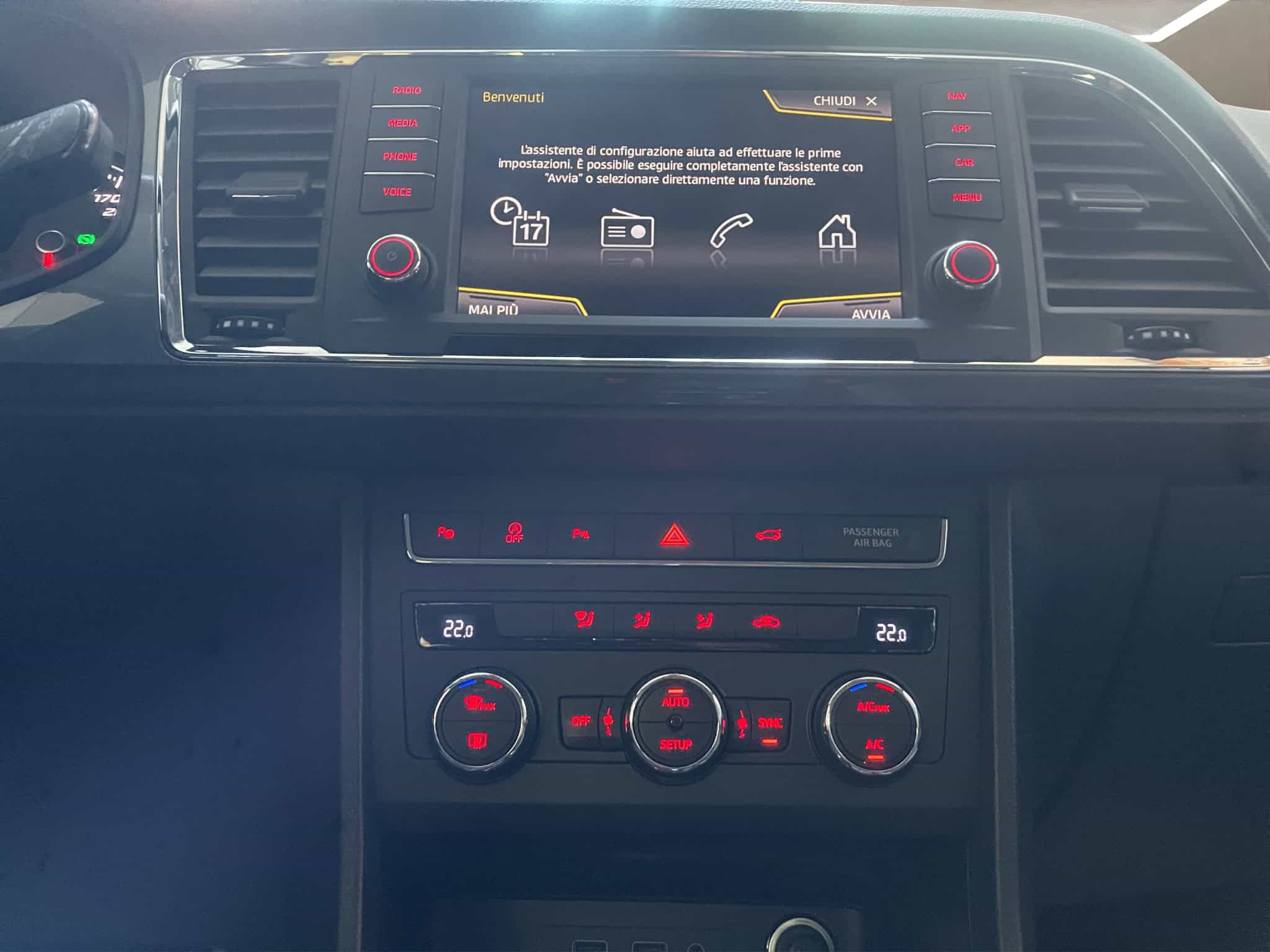 33 Seat ateca 2017 benzina unico proprietario accessori