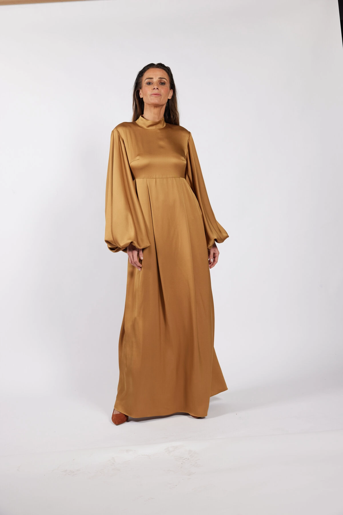 Robe Hivda – Image 3