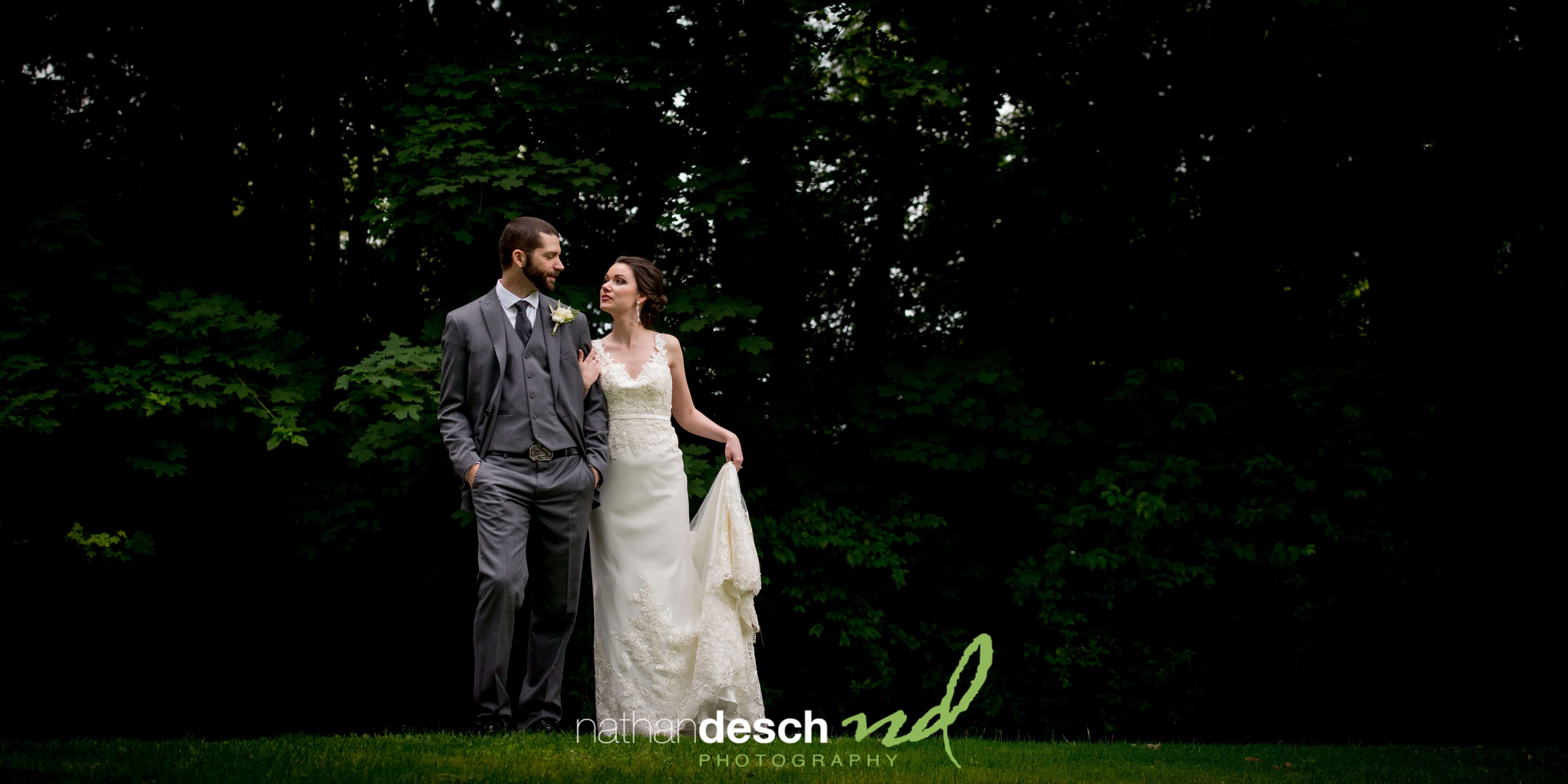 Spring wedding pictures at Riverdale Manor