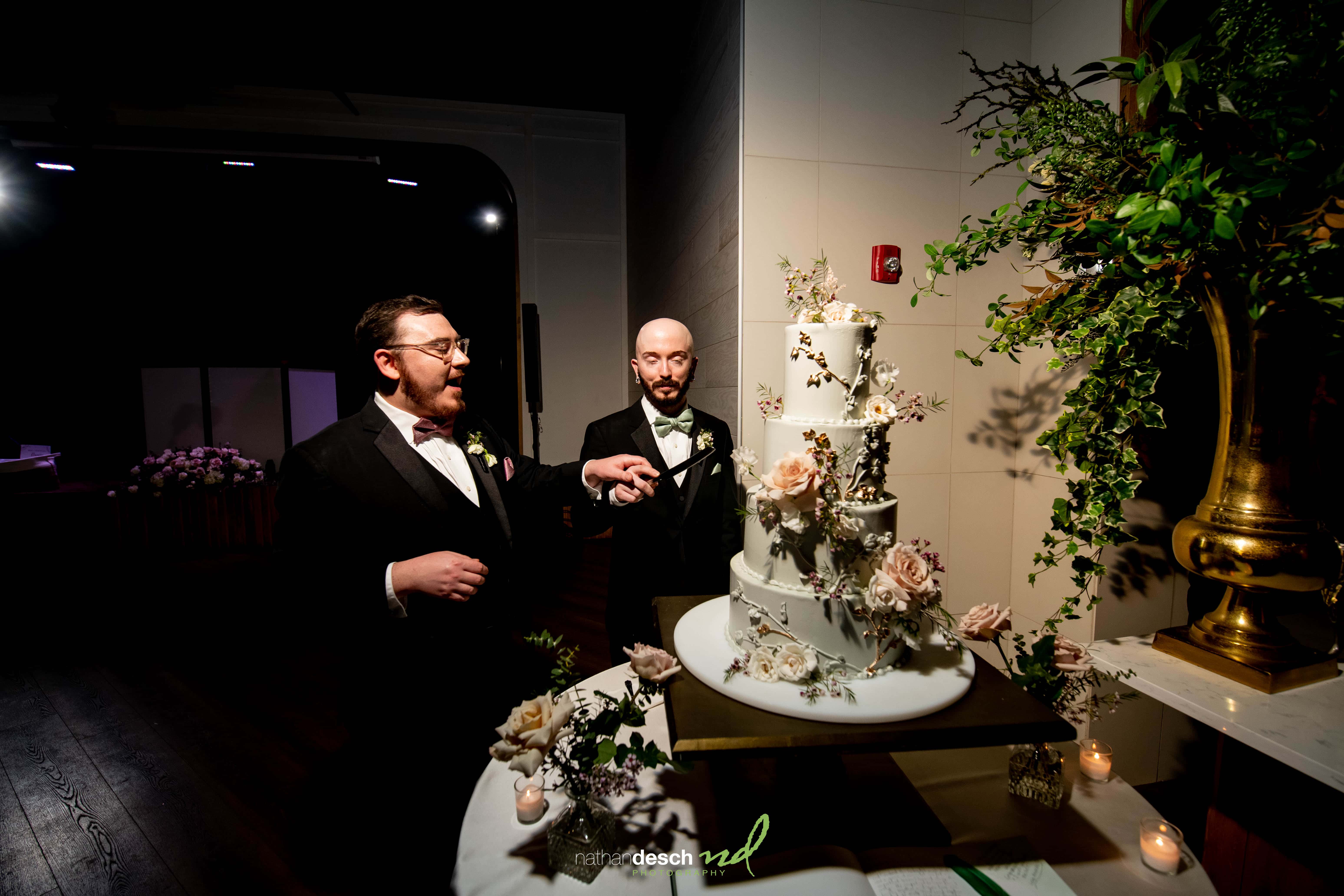 cake cutting at tendenza