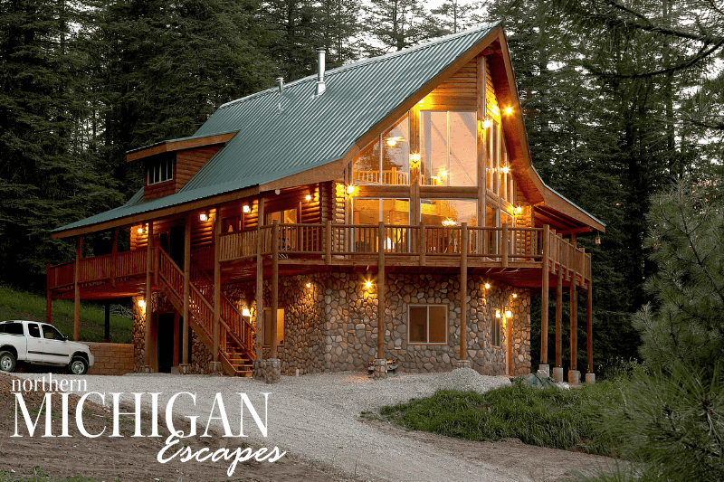 Cabin with Private Hot Tub