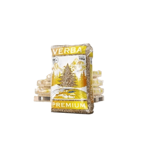 De 1,5 kg Verba Premium yerba mate, met zijn geel-gouden ontwerp met een boom en bergen, staat trots tussen de anderen. Ernaast ligt de HS Timber 990kg (kopie), die dezelfde toewijding aan kwaliteit en zorg deelt als de Verba houtpellets ENPlusA1 in nette stapels.