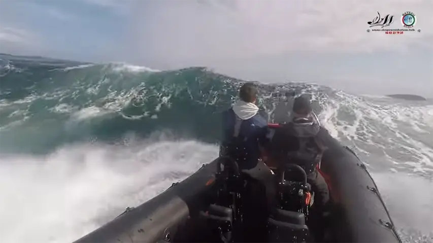 Wave Passage Guidance 2 Beaufort Make no Mistake @ RIBs ONLY - Home of the Rigid Inflatable Boat