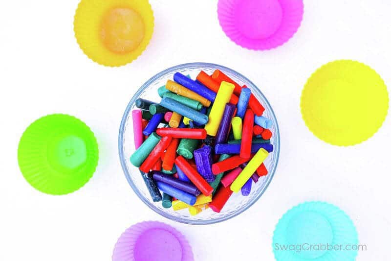 recycle crayons project,recycling crayons ideas,broken crayons project