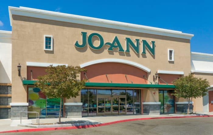Joann Fabrics store closures,Joann bankruptcy 2025,Joann closing 500 stores,Joann store closure list,Joann Chapter 11 filing,Joann restructuring plan,Joann financial difficulties,Joann retail challenges,Joann store performance analysis,Joann customer impact