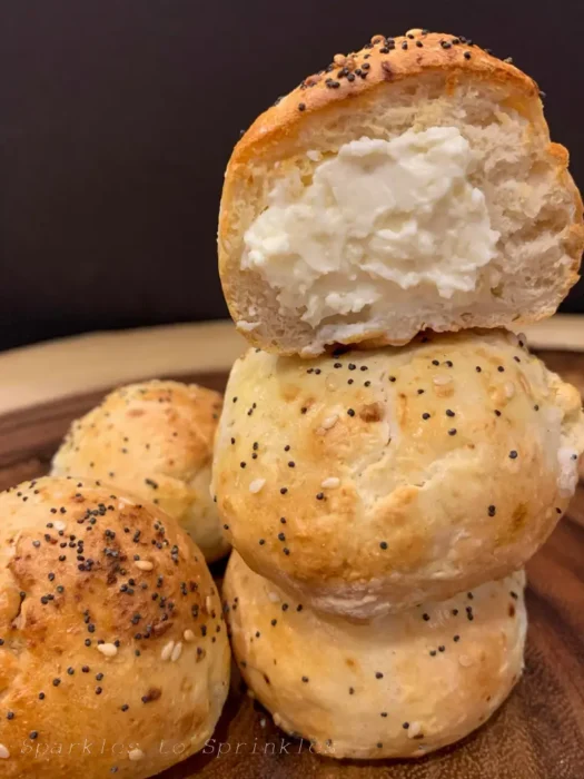 air fryer copycat dunkin donuts stuffed bagel minis