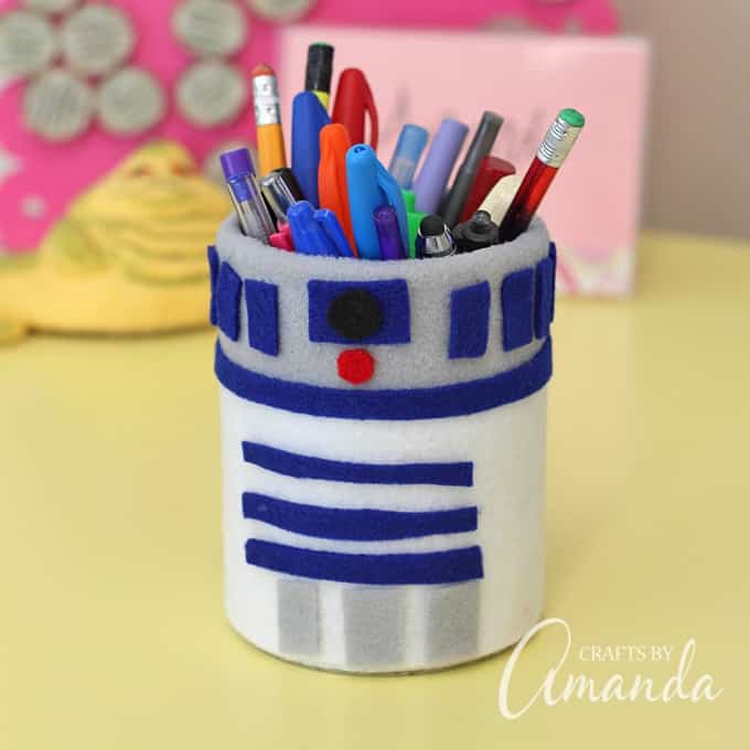 r2 d2 pencil holder