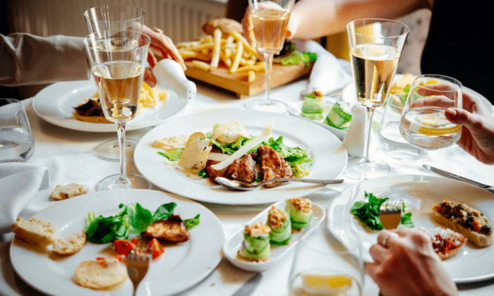 senior restaurant discounts