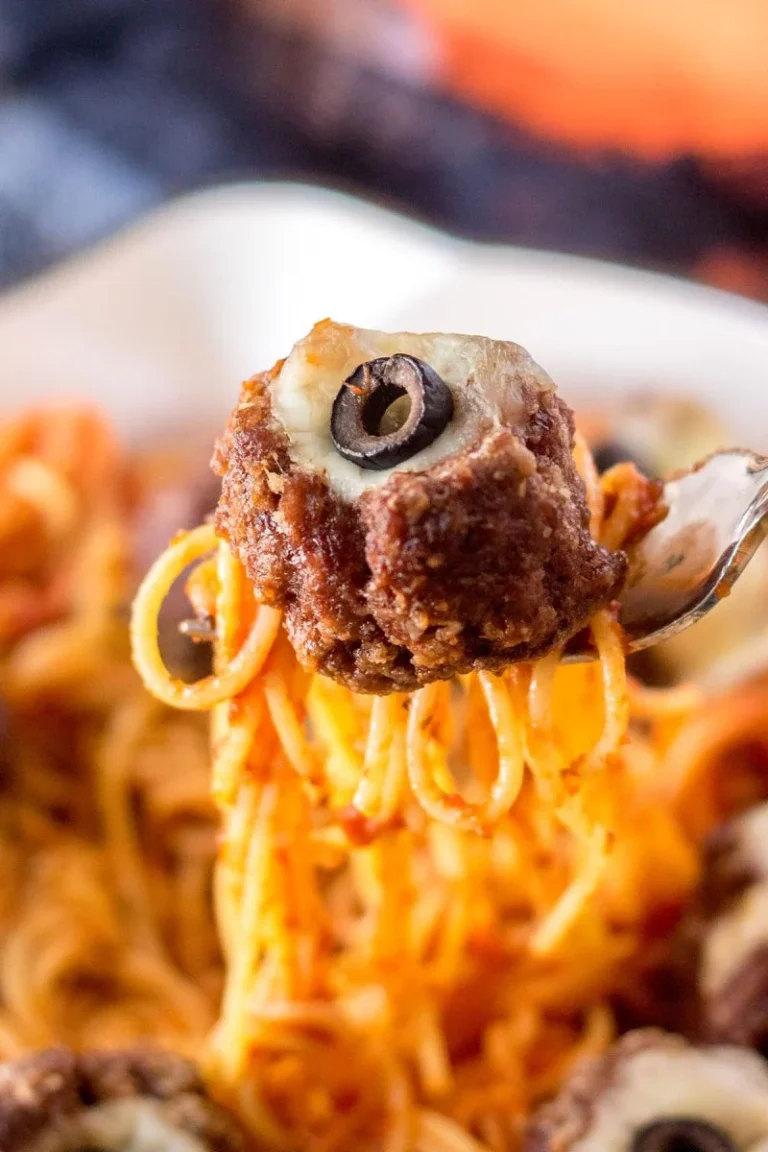 halloween spooky spaghetti meatballs16 800x1200 1