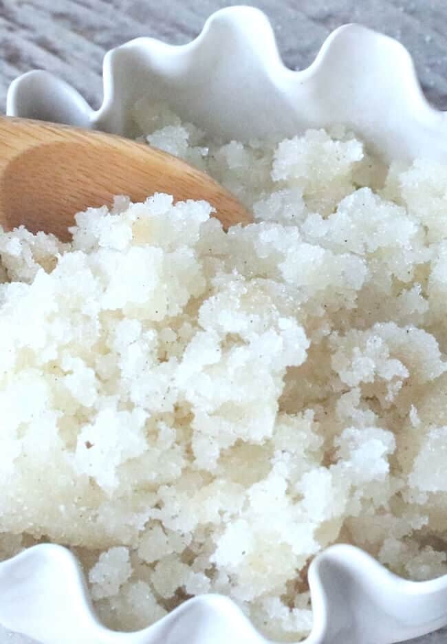 vanilla honey diy lip scrub