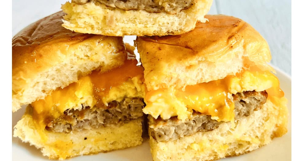 hawaiian roll breakfast sliders