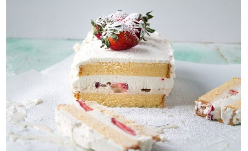strawberries and cream ice cream cake