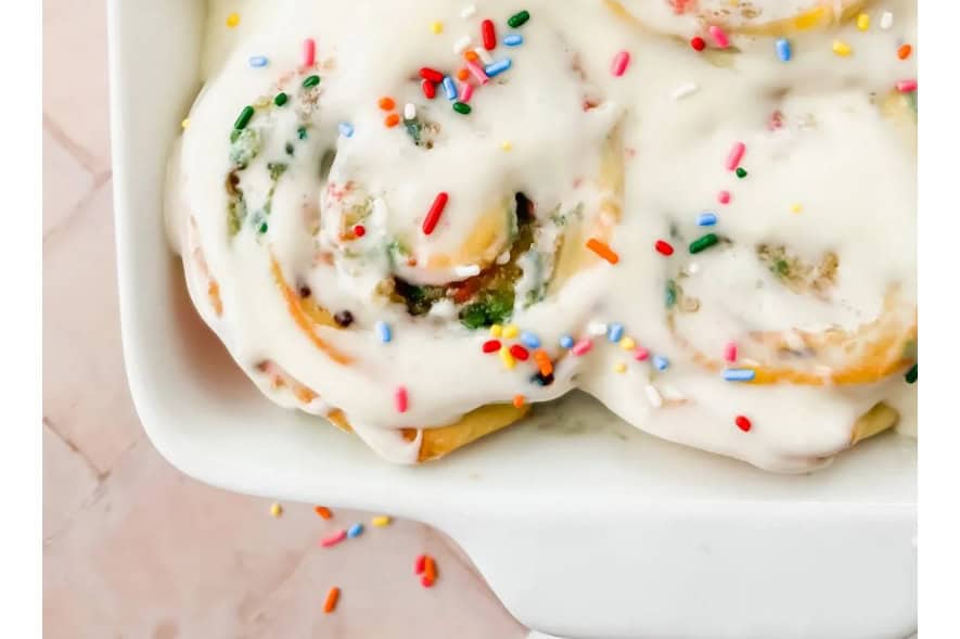 funfetti cinnamon rolls