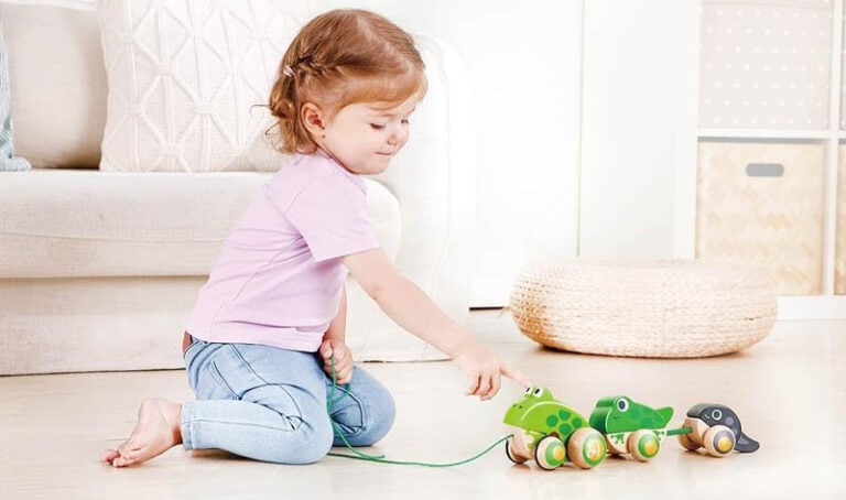 hape pull along frog family with anti rollover wheels
