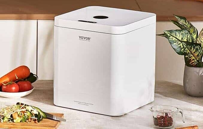 White kitchen compost bin on countertop