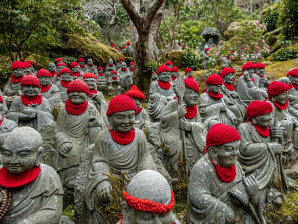 sentier vers le mont misen au japon