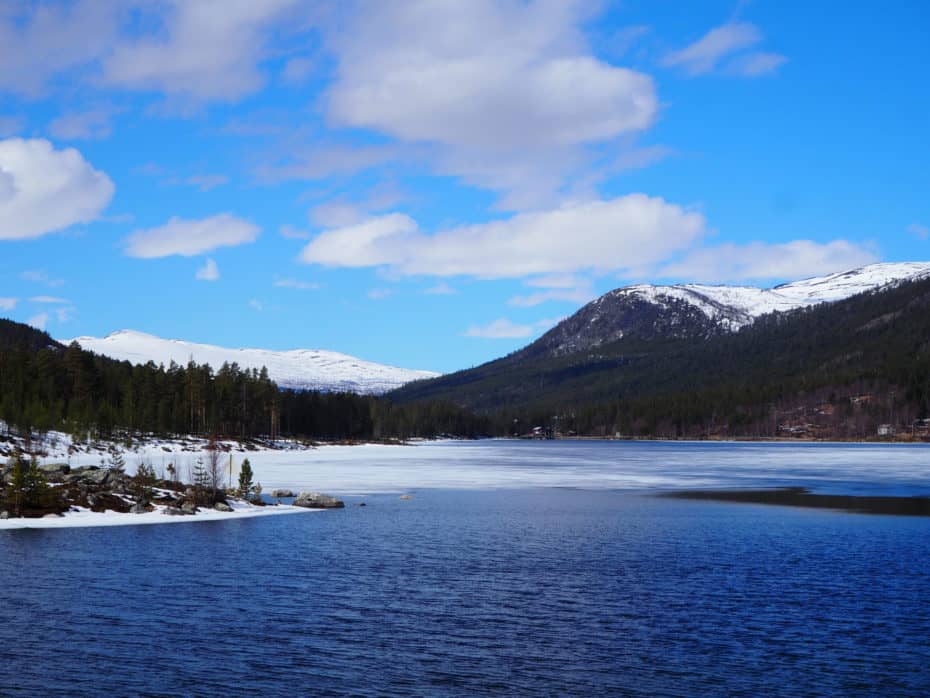 lac enneigé vu depuis la RV 55