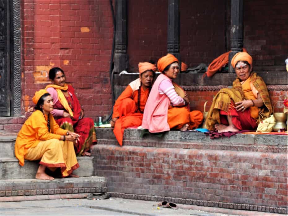 femmes sadhu