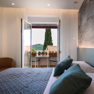 Sea view Apartment Dubrovnik with private balcony