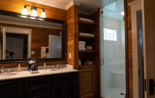House Shelby bathroom