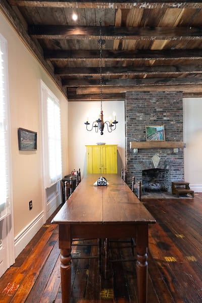 Dining room and gas fireplace in the Hart House