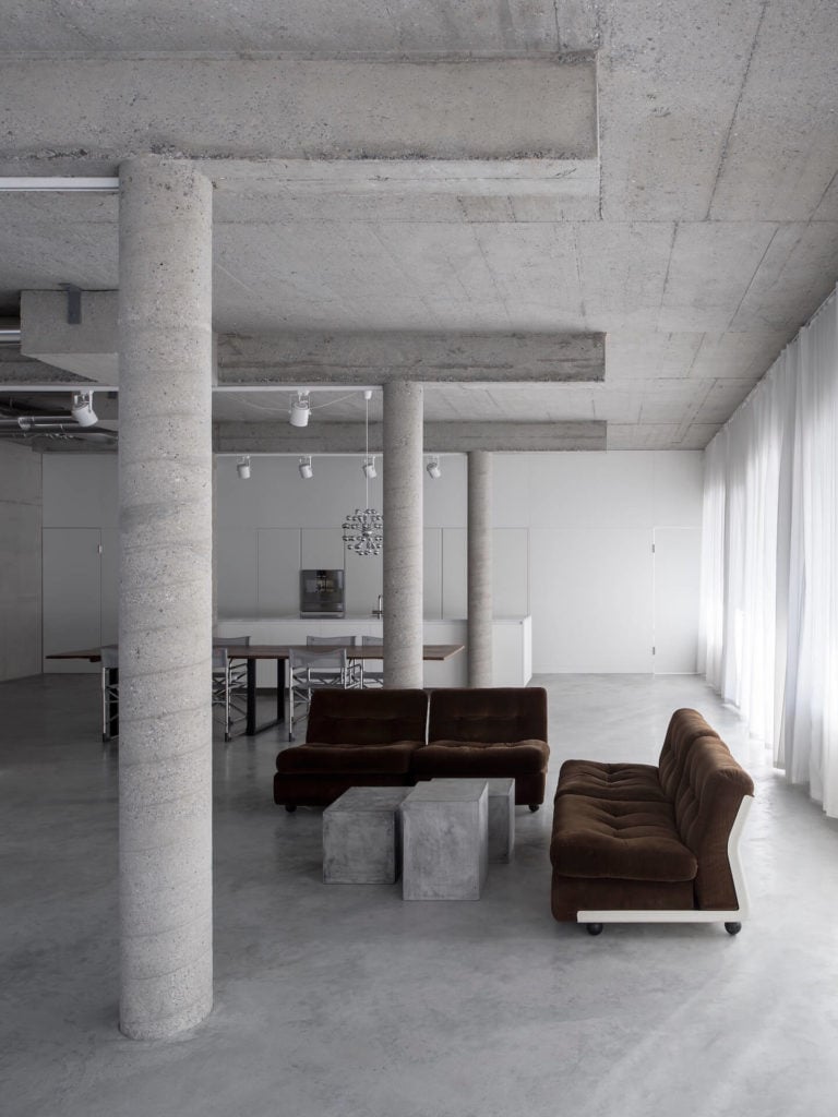 Umbau Kaffeehaus zum Betonloft mit Wohnbeton