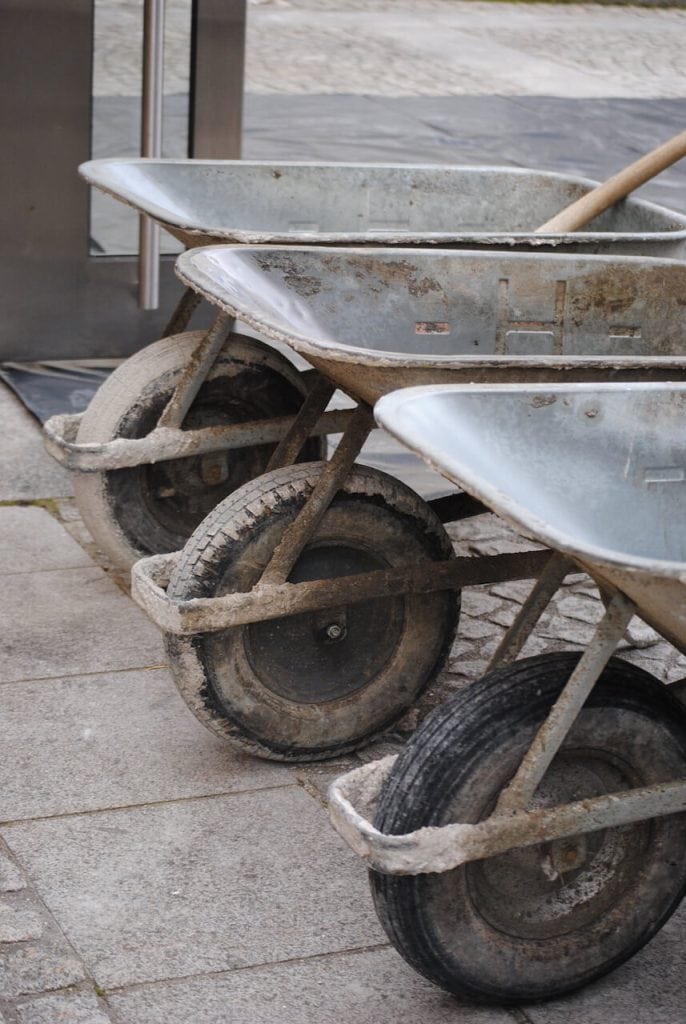Herstellung eines Sichtbetonbodens aus Weißbeton von Wohnbeton