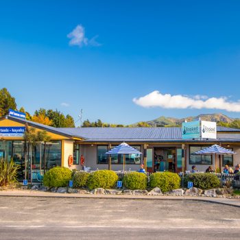 hooked on marahau restaurant