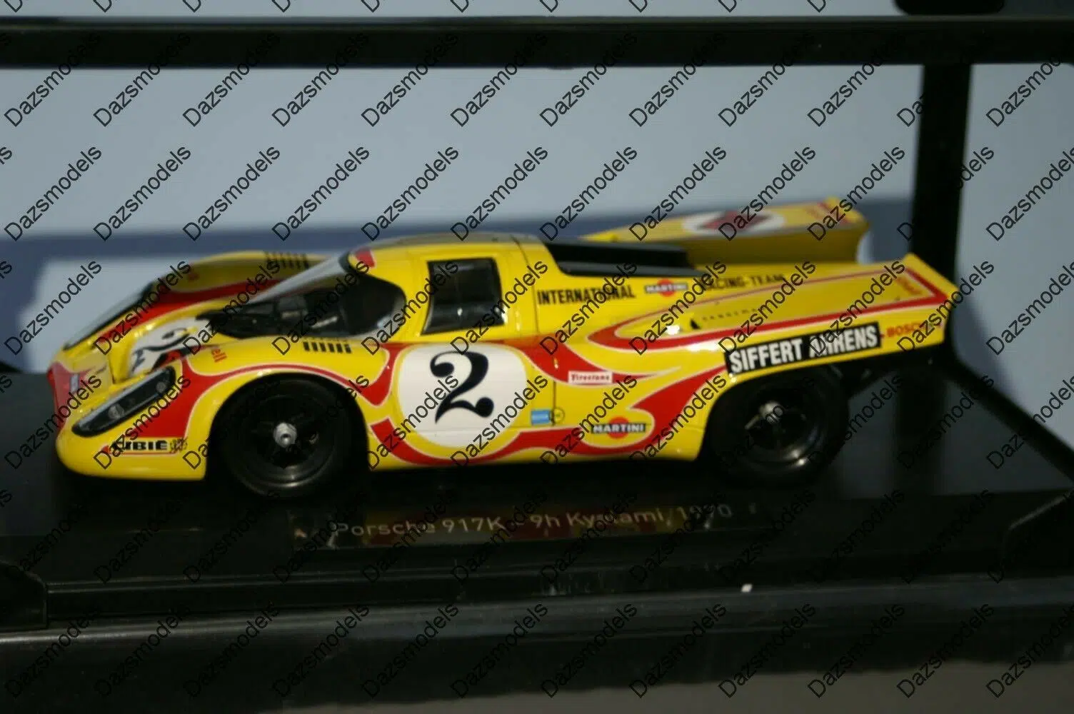 NorevPorschekHrKyalamiSiffert:scale