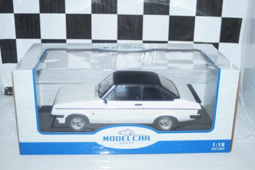 Model car group ford escort mk2 rs2000 white/black mcg18248