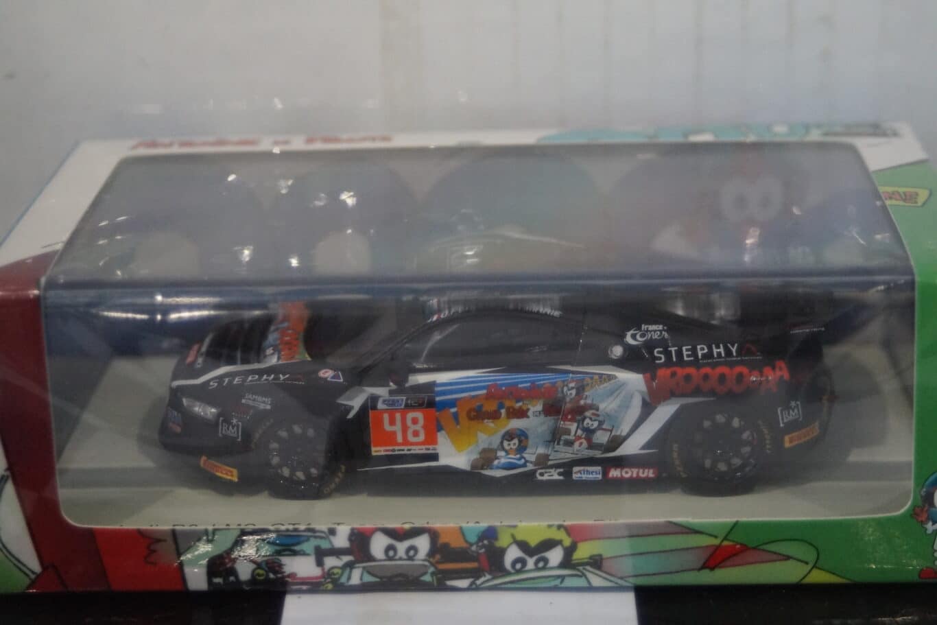 Spark audi r8 lms gt4 2018 1:43 sp243