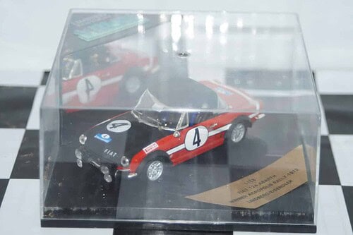 Vitesse / skid fiat 124 abarth winner acropolis rally #4 1972 1:43 l158