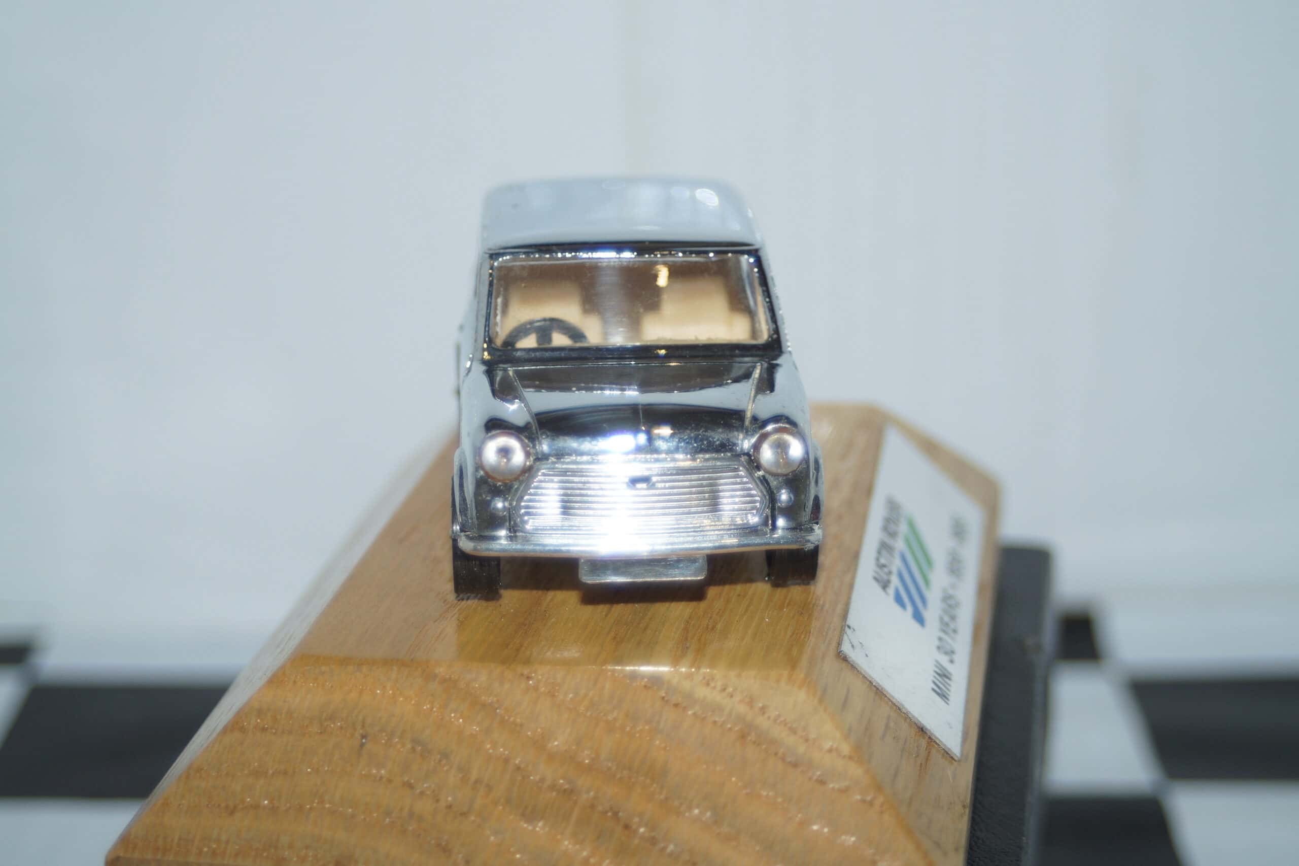 Corgi (based) austin rover mini 30 1959-1989 1:36 (approx)