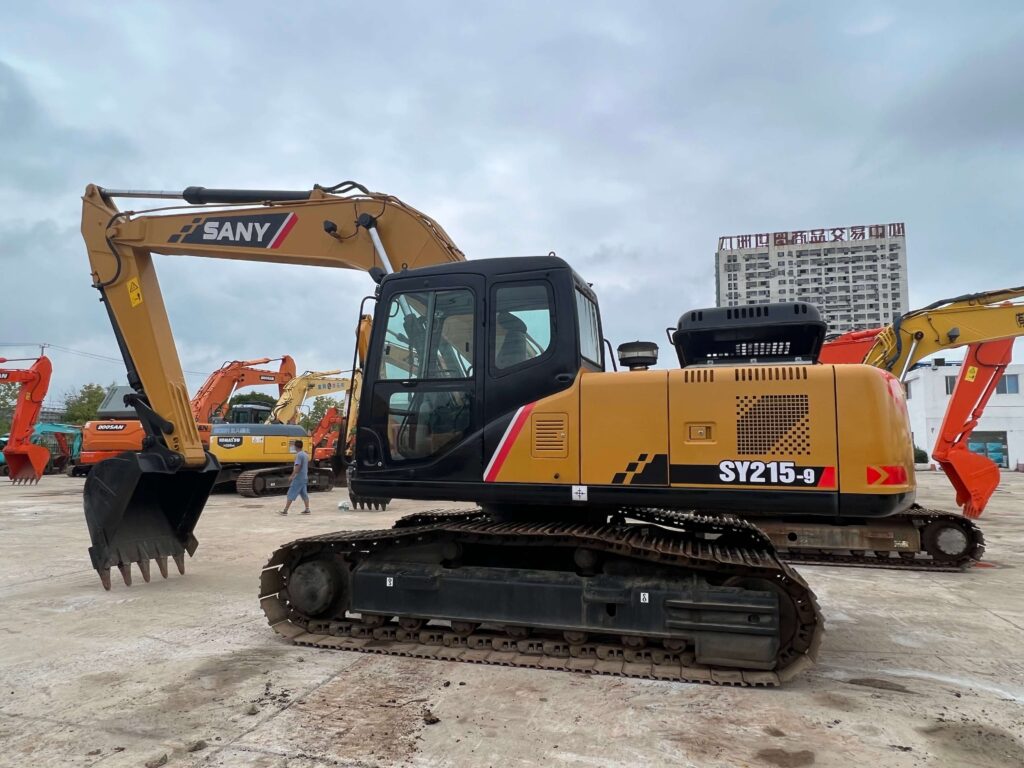 excavator manufacturer