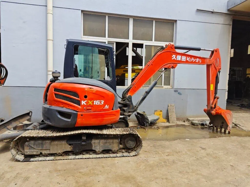 Second-Hand Excavator Kubota KX163