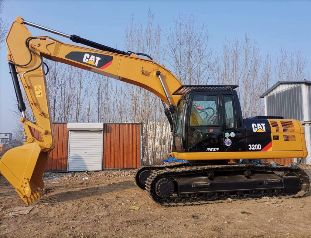 Экскаватор для кошек 320D б/у