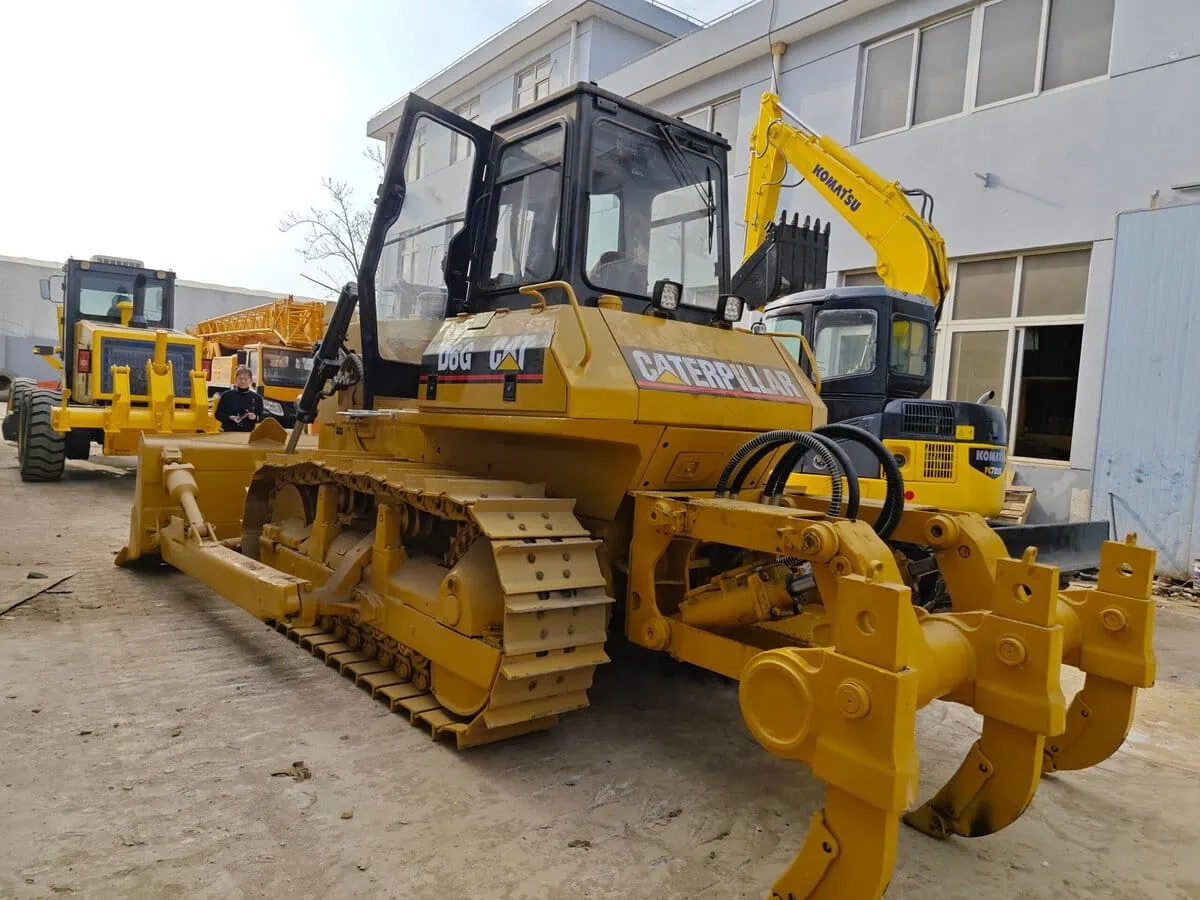 Использовал бульдозер -кот D6G